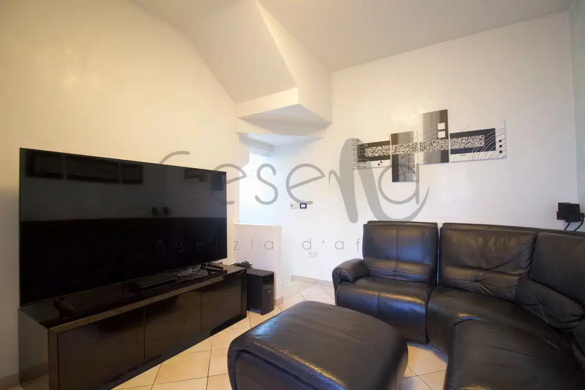 112 Rif 603 | Accogliente villetta ad angolo con giardino a Ronta