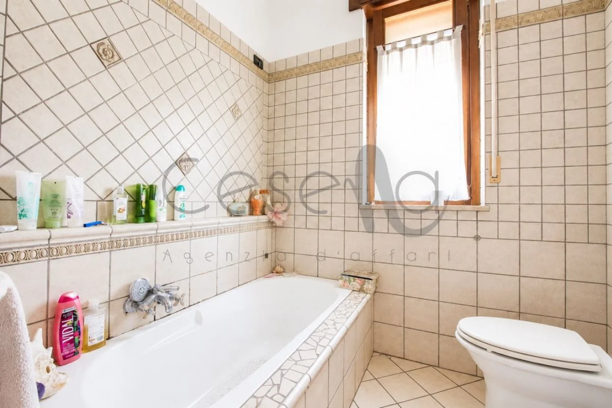 10 Rif 614 | Porzione di casa con ampia terrazza e ingresso indipendente