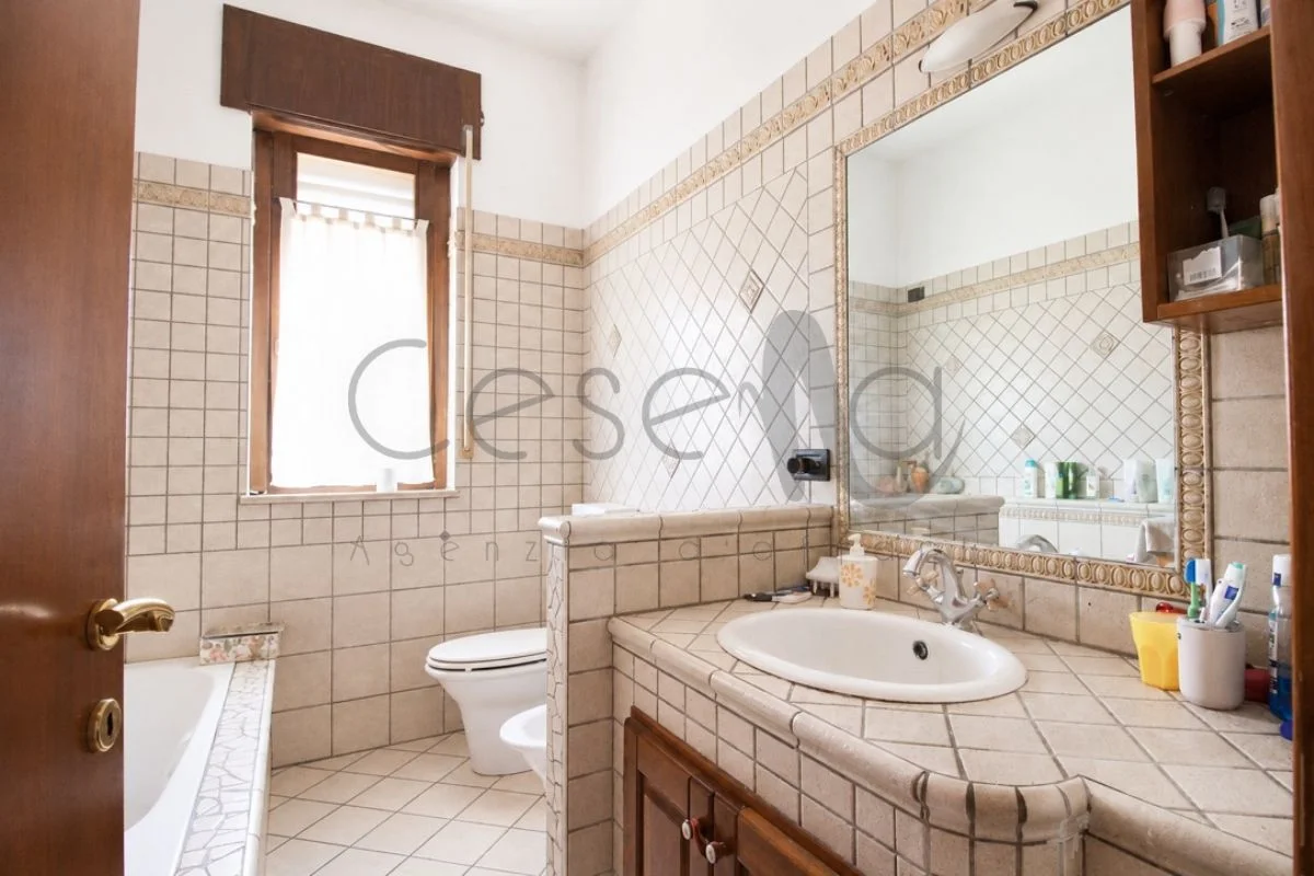 9 Rif 614 | Porzione di casa con ampia terrazza e ingresso indipendente