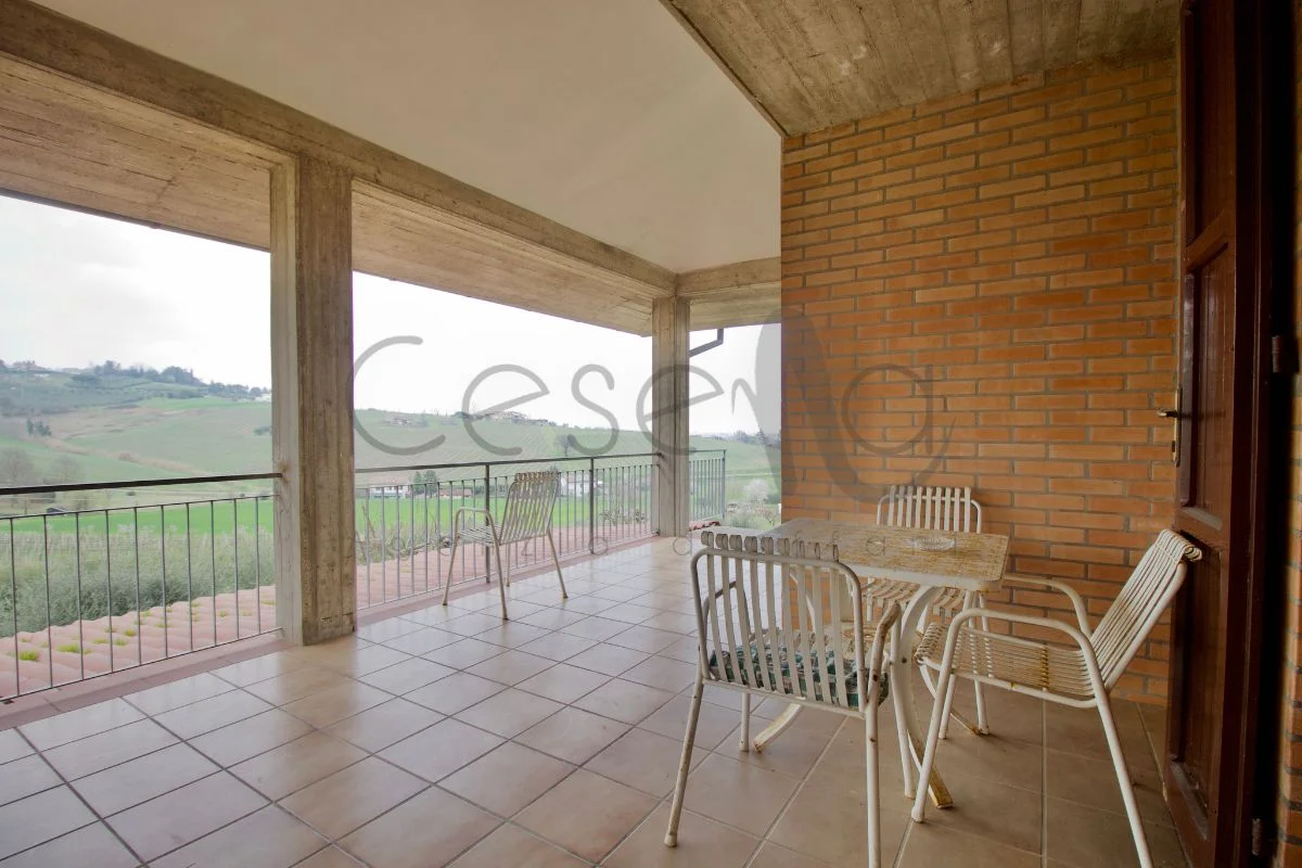 Rif 586 | Casa indipendente con garage e giardino in zona Lizzano