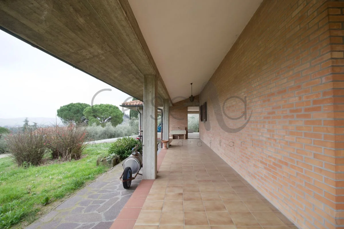 Rif 586 | Casa indipendente con garage e giardino in zona Lizzano