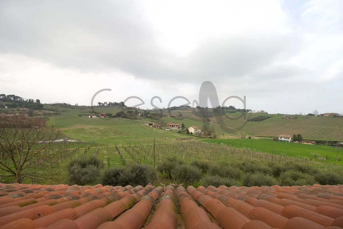Rif 586 | Casa indipendente con garage e giardino in zona Lizzano
