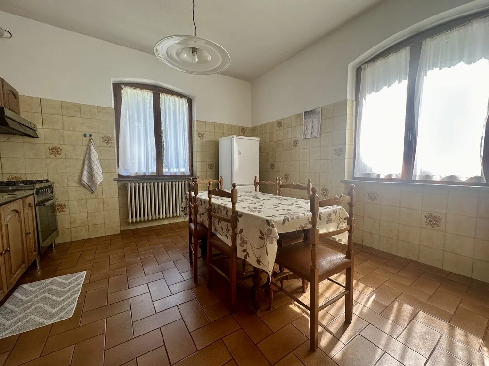 18. cucina Rif 572 | Villa con grande parco e terreno a Forlimpopoli