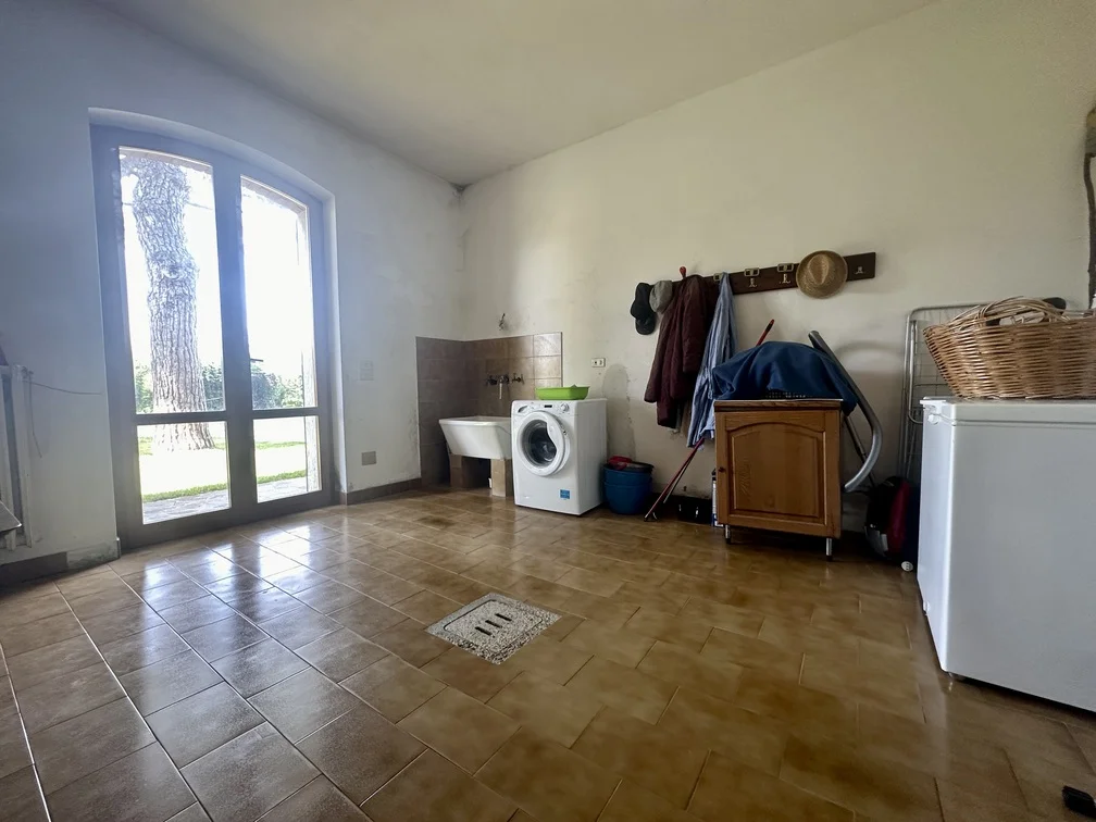 20 lavanderia Rif 572 | Villa con grande parco e terreno a Forlimpopoli