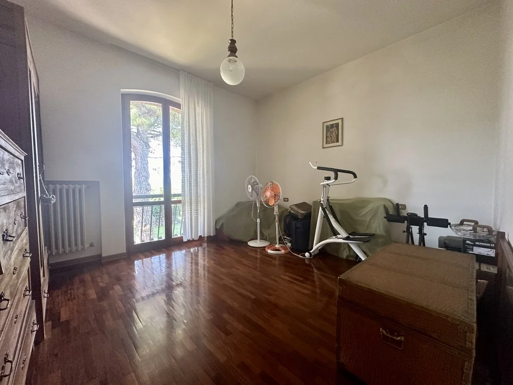 24 camera Rif 572 | Villa con grande parco e terreno a Forlimpopoli