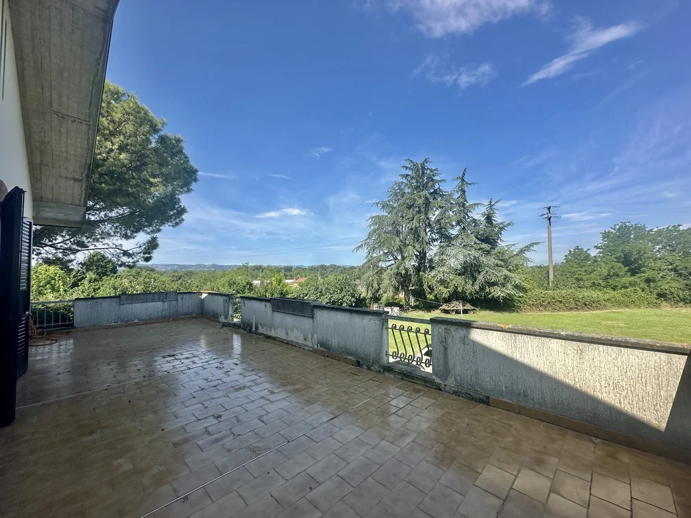 36. terrazzo Rif 572 | Villa con grande parco e terreno a Forlimpopoli