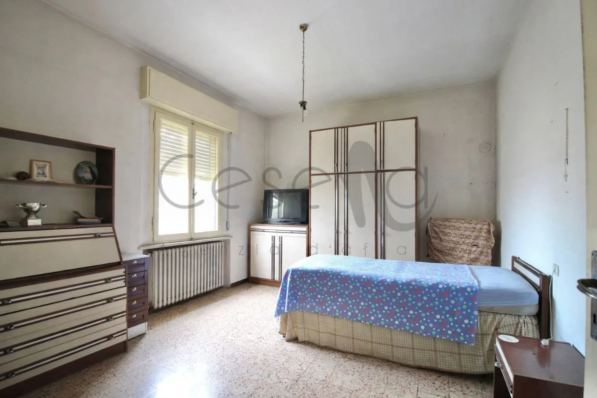 14 18.00.47 Casa indipendente con terreno